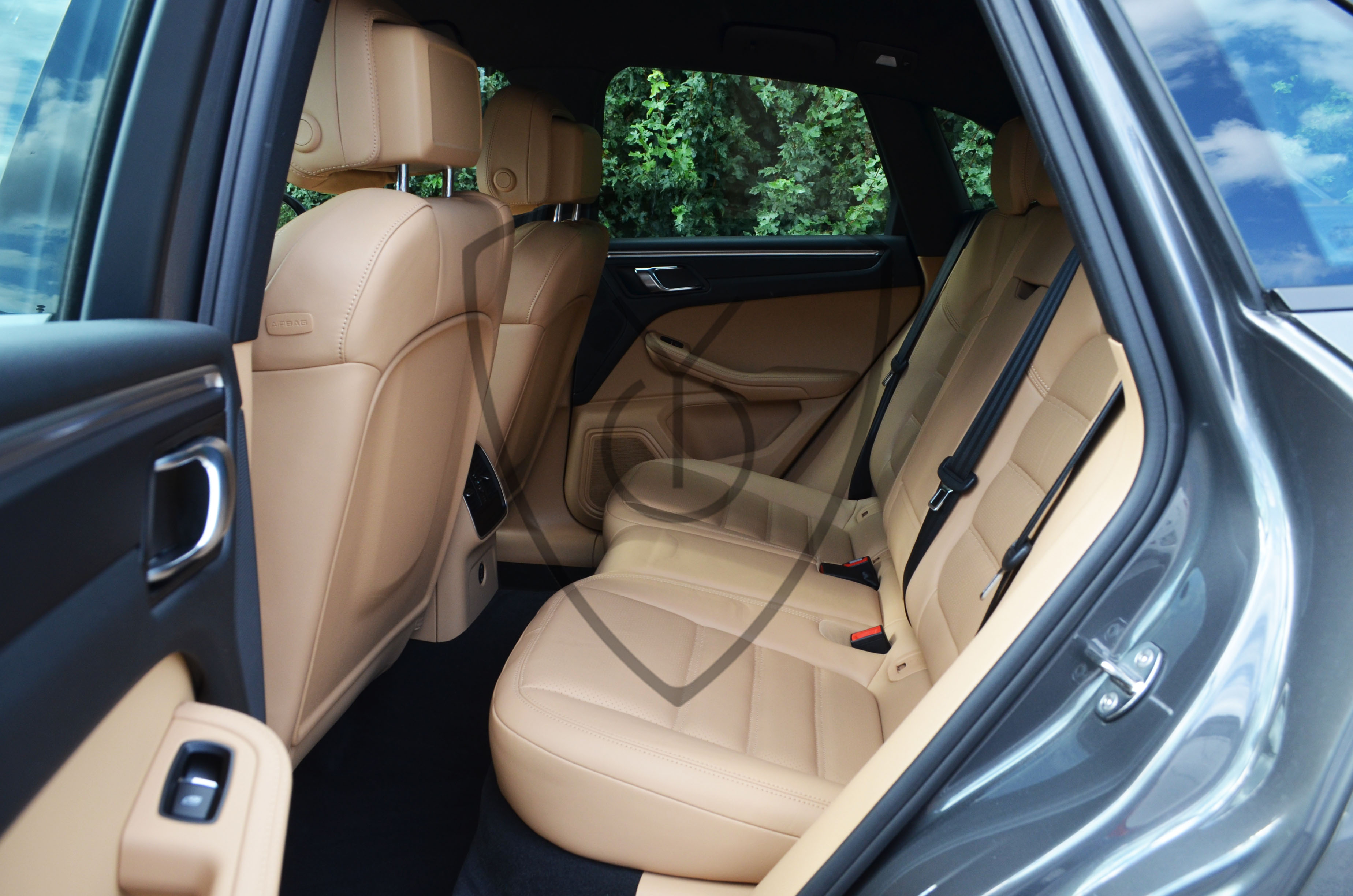 PORSCHE MACAN 2.0 TURBO PDK — image 10